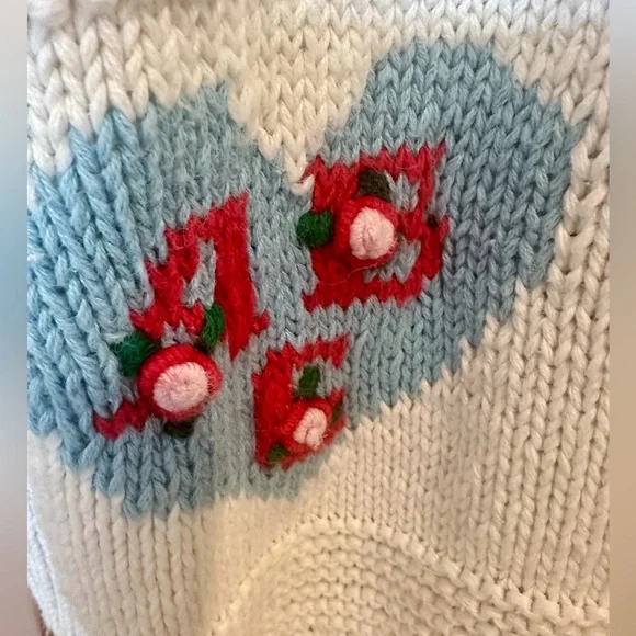 Super Cute Vintage Floral Sweater 🩷 - Picture 4 of 9